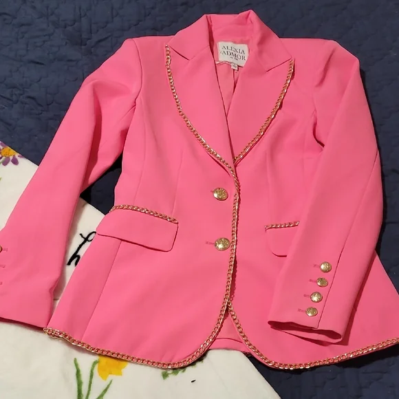 Alexia Admor Pink Blazer with Gold Buttons - Picture 1 of 6